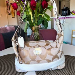 Coach Signature Hobo Tan/Cream Stripe Bag